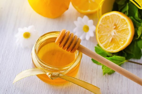 Mật ong và chanh có tác dụng kháng khuẩn hiệu quả